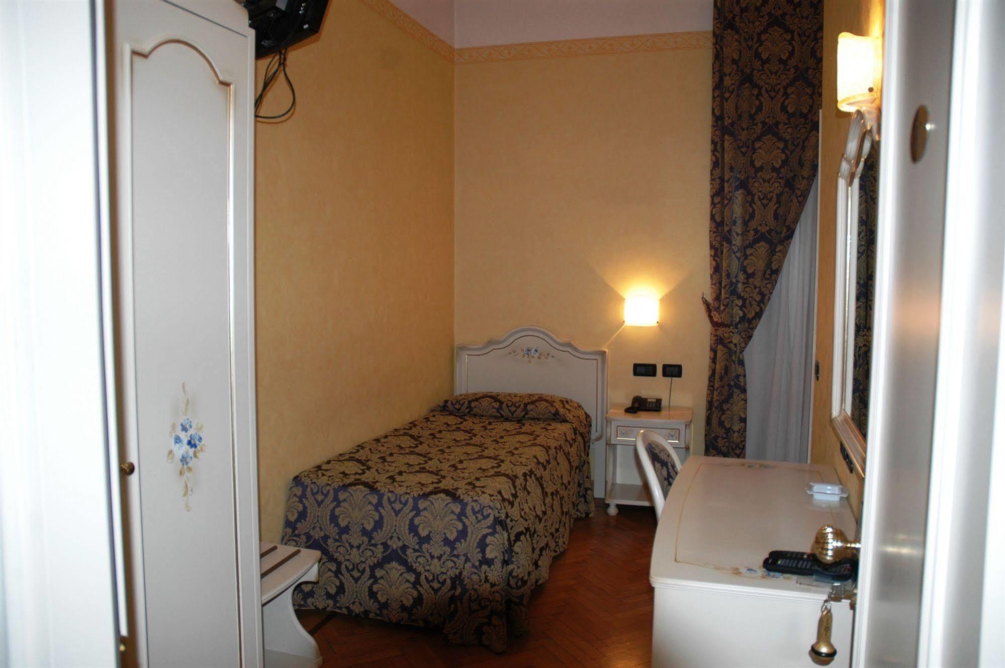 Hotel Promessi Sposi